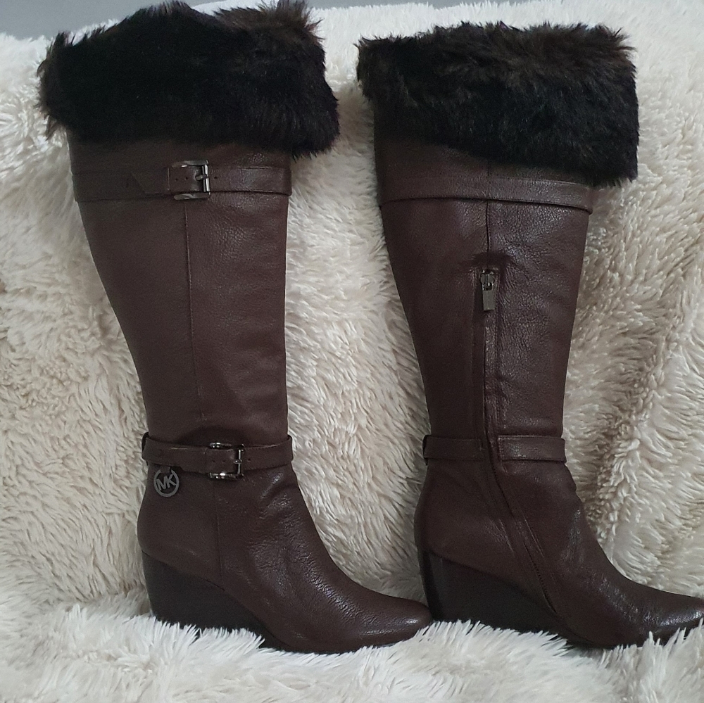 Micheal Kors Lara, size 10M,Brown